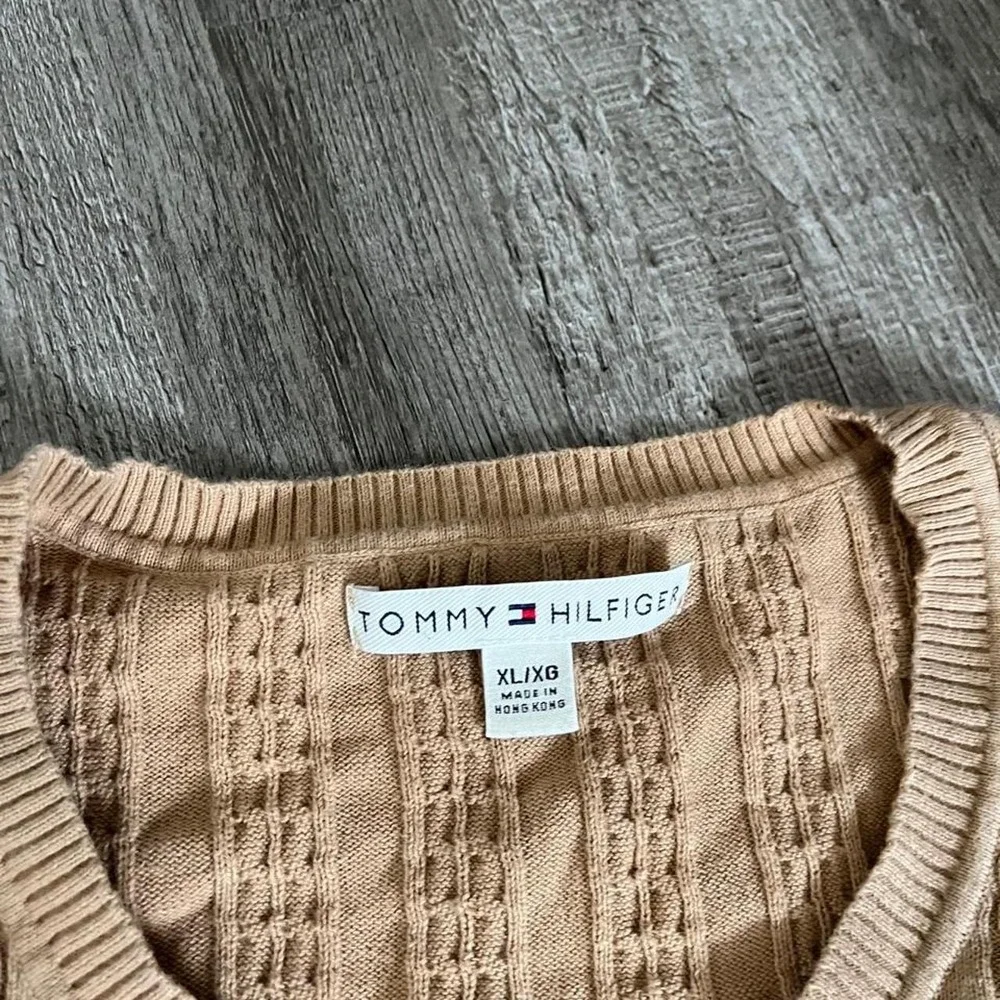 Tommy Hilfiger Cable Knit Sweater - Picture 2 of 5